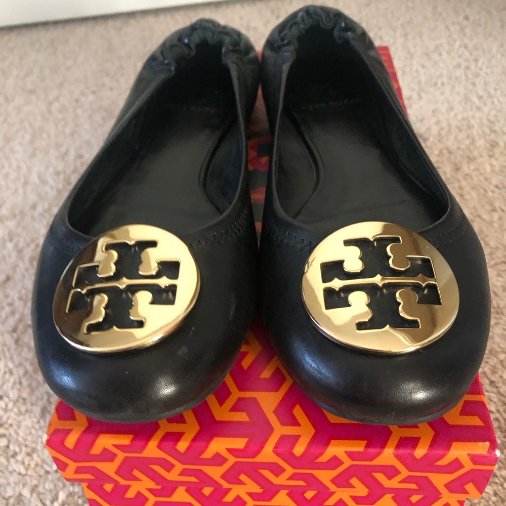 Tory Burch Gold Medallion ballet flats, Black Sz 8